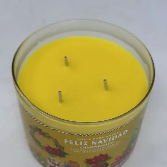 Bath & Body Feliz Navidas Three Wick - Picture 2 of 3